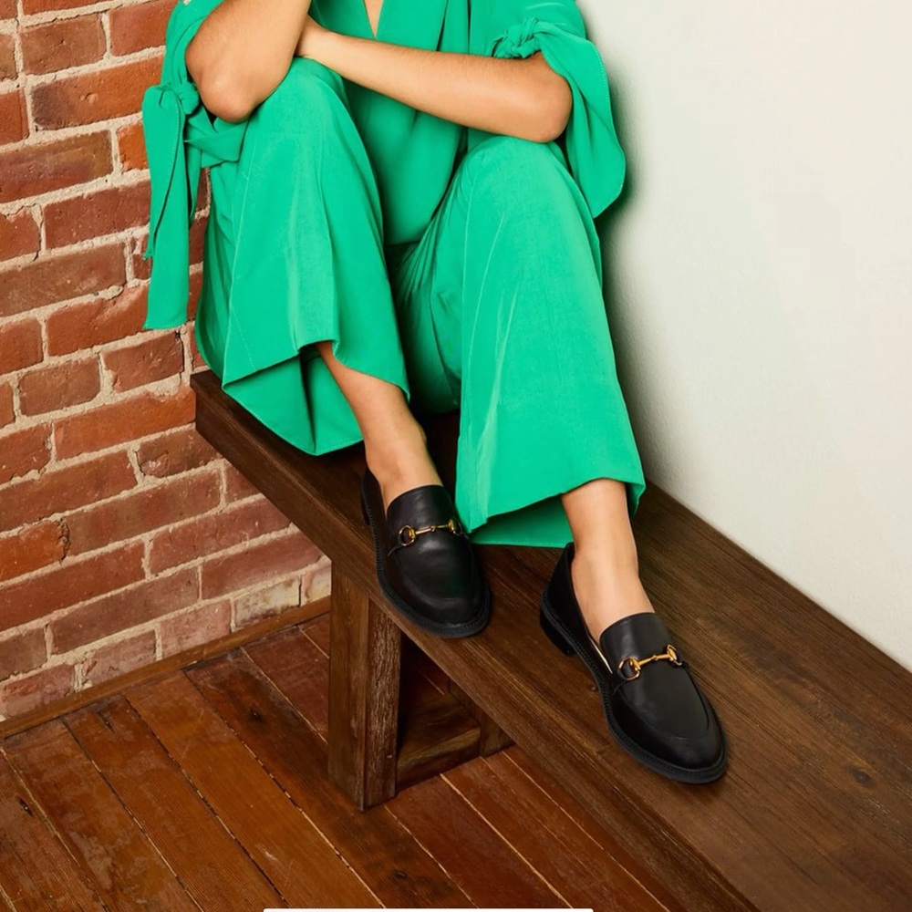 NIB Lisa Vicky Loafers